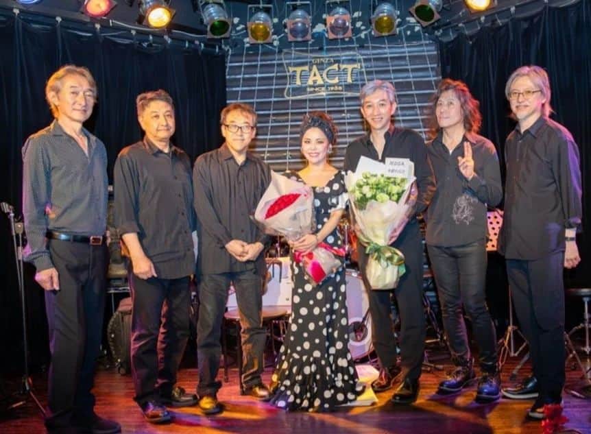 川奈ルミのインスタグラム：「Verano en vivo 無事に終了させていただきました🎤 応援くださいました皆さま方ありがとうございました🙇 心より深く感謝お礼申し上げます🙇」