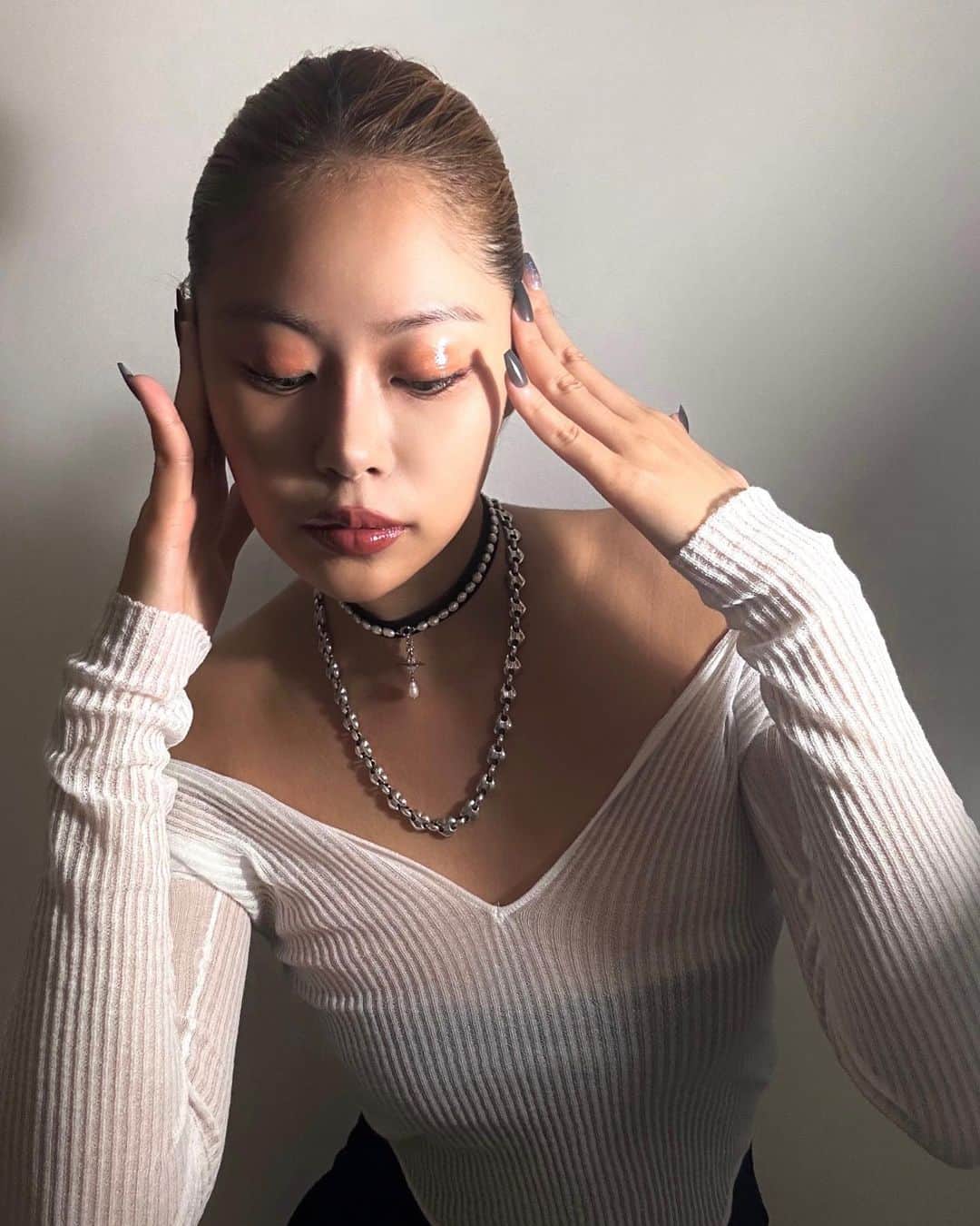 アン・アルムのインスタグラム：「🎸glazed🍩🍒」