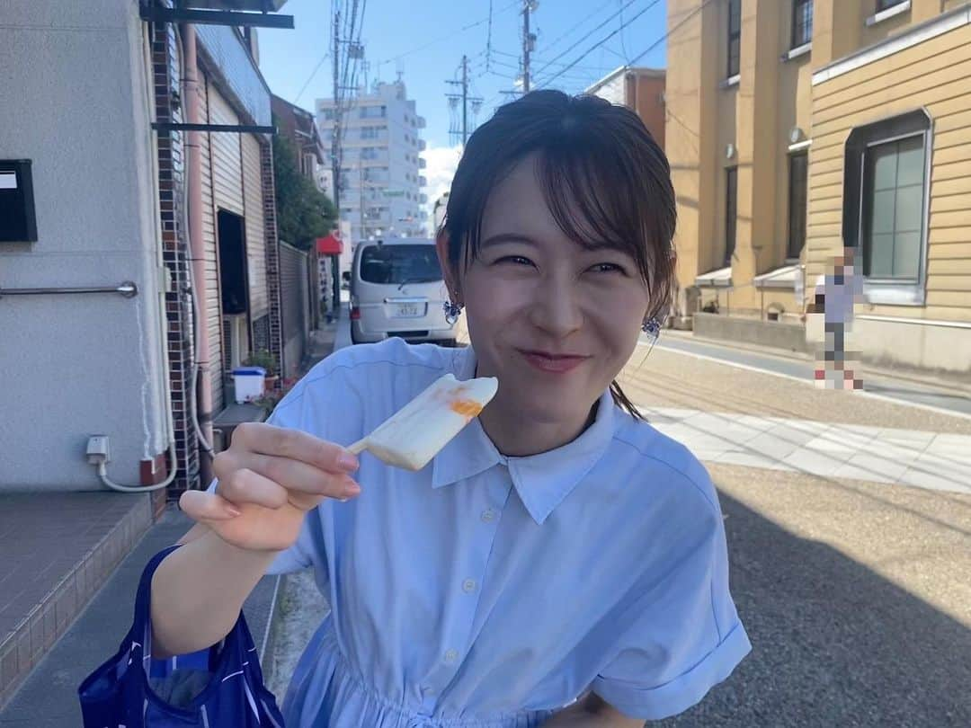 加藤愛さんのインスタグラム写真 - (加藤愛Instagram)「. カレンダーをながめていて 「8月が終わる😳」と思ったので記録も兼ねて夏の振り返り🍉  三重県桑名市の石取祭、 石取祭関連の仕事で行ったのですが 夜にはしっかりとお祭りも堪能しました🙋🏻‍♀️ 日本一やかましい祭りと言われるだけあってその迫力がすごい…  暑い日に食べるアイスも最高でした！！！  #三重#桑名#初#石取祭」8月30日 17時09分 - kitkatoai