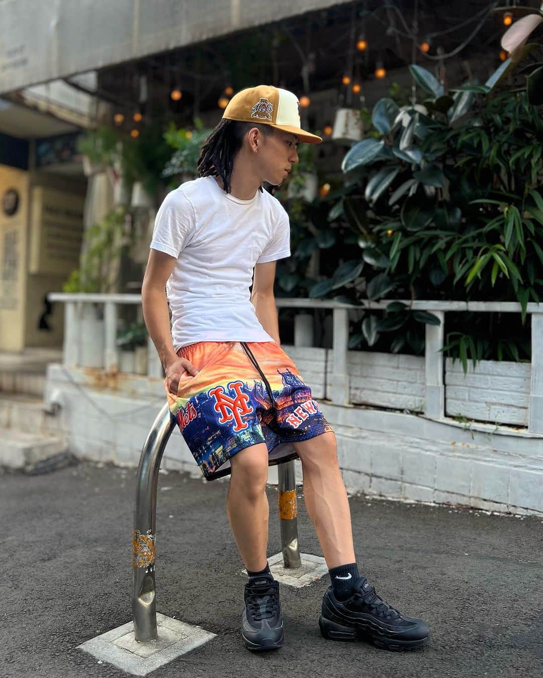 GROW AROUNDのインスタグラム：「#growaroundnewarrivals   PRO STANDARDよりMESH SHORTSが入荷致しました🫡🔥  刺繍やパッチを中心とした技法で、高品質で厚みのあるパッチを多用する手法に注目が集まっています👀✨  WEB UPも完了しております✅」