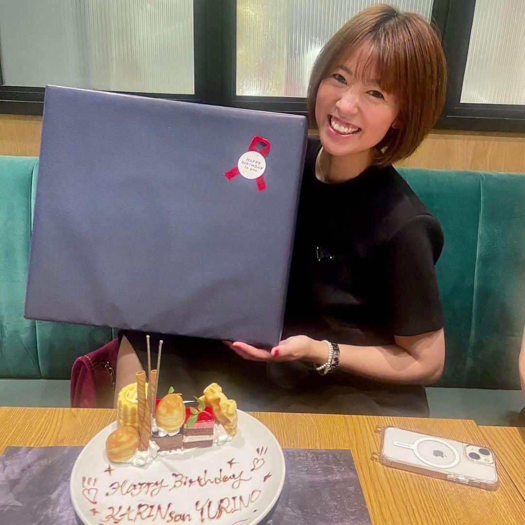 足立かりんさんのインスタグラム写真 - (足立かりんInstagram)「8月30日 誕生日を迎えました🎂  おめでとう自分 ありがとうみんな  今年もまだまだやりたい事いっぱい やりたい放題やらせてもらいますー🤩  いつも足立のお世話をしてくださるみなさん！ 今年もまた1年お付き合いしてくれたら嬉しいです♡  よろしくどーぞ いえい  #mybirthday #34th #0830 #cityfam @thecity_akasaka  @charme_bythecity  @onlineclinic_thecity」8月30日 8時36分 - karinadachi