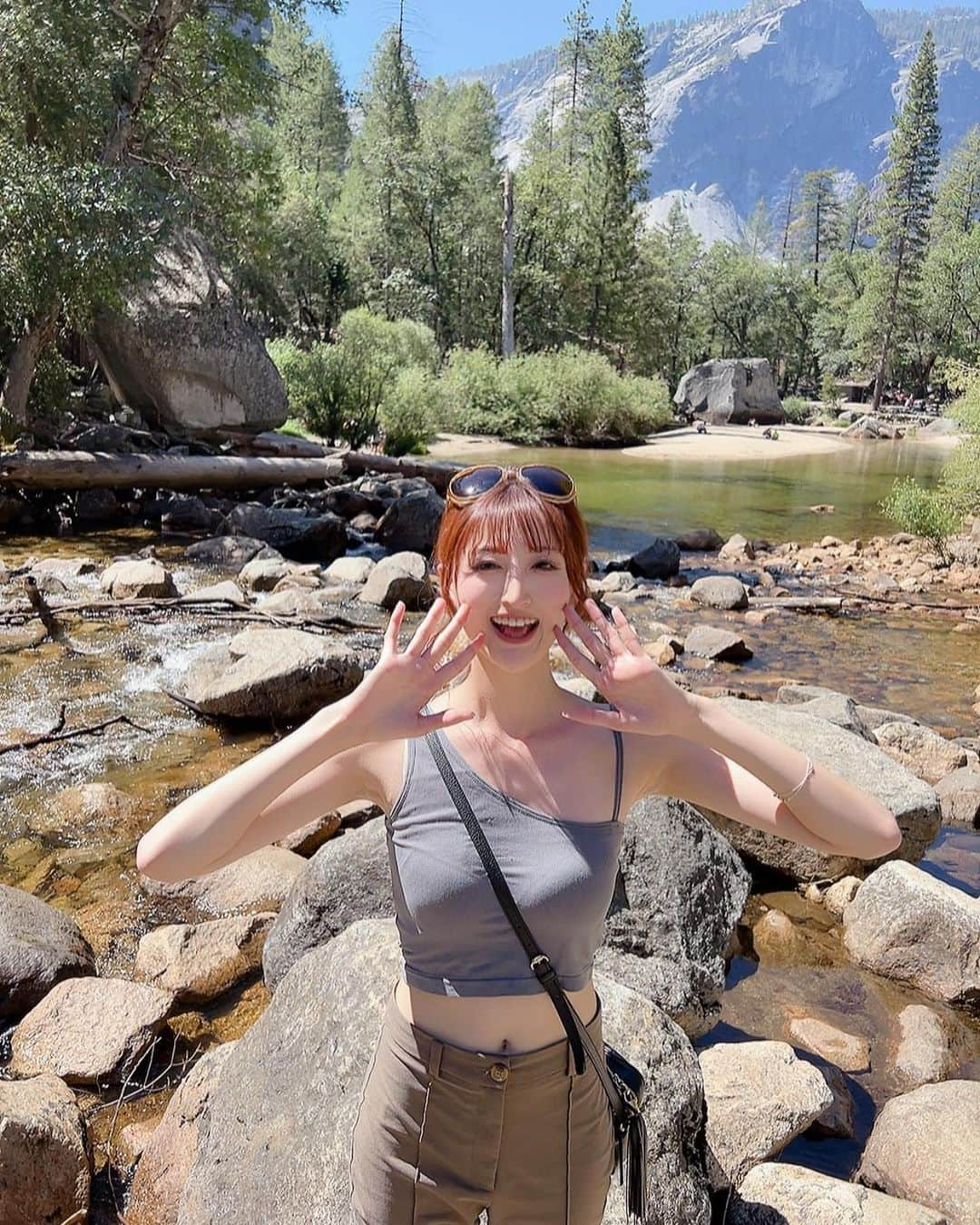 さあやさんのインスタグラム写真 - (さあやInstagram)「Yosemite ⛰️🪼🦋 Here is beautiful view. I felt I'm glad I came.🤭 . . .  🇰🇷 안녕하세요. 일본의 대학생의 사아야입니다. 춤을 추는 모델입니다. 팔로우 해주세요. . 🇨🇳 我是一名在日本的大学生。舞蹈家、模特。请关注我的sns。 . 🇺🇸 Hey. I'm a Japanese university student. But I live in America now. I came to here from japan in order to study abroad. Check out the dance videos and modeling posts. . . .  #インフルエンサー #留学生と繋がりたい #大学 #学生 #ファッション #登山女子 #ファッション好きな人と繋がりたい #大学生 #大学生コーデ #女子大生 #fyp #美脚モデル #留学生活 #留学準備 #アメリカ留学#アメリカ留学生活 #02#yosemitenationalpark #flf#lll#yosemite#いいね返し#lb#ootd#fashion#fashionstyle#liketime#留学日記#sanfrancisco #美脚」9月2日 18時20分 - saya___endo