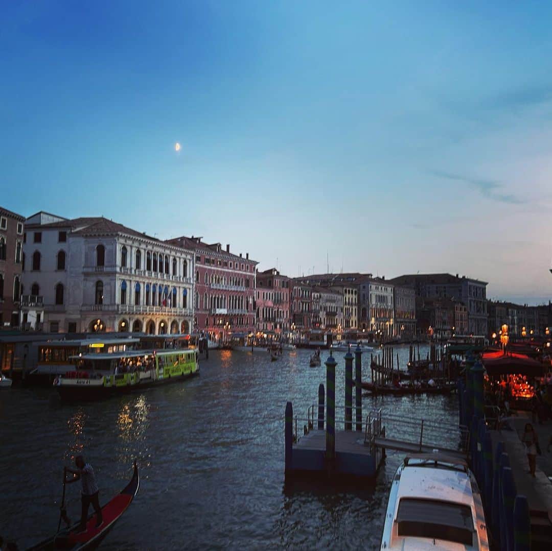 大西将太郎さんのインスタグラム写真 - (大西将太郎Instagram)「【イタリア出張2】 ヴェネツィアへ 歳を重ねてから行けば さらに価値や美しさが理解できる場所。」8月30日 9時35分 - shotaro12