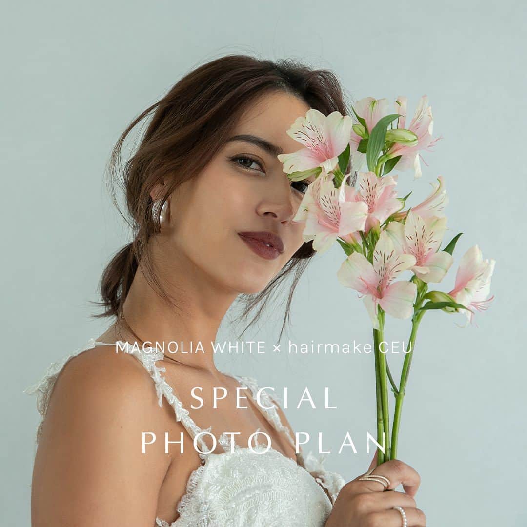 のインスタグラム：「. 【MAGNOLIA WHITE omotesando × hairmake CEUフォトプラン】 ラグジュアリーなフォトウエディングが叶う、プランが誕生しました。  2023年8月31日（木）よりMAGNOLIA WHITE omotesando にて受付開始いたします。  今回のフォトプランは、多くの花嫁様からの注目が集まるhairmake CEU(@ceu0116 @ceu.tokyo ) とのコラボレーション。  2023年4月にラグジュアリーな内装のサロンへとリニューアルしたばかりのMAGNOLIA WHITE omotesandoにて、花嫁様の個性を引き出すヘアメイクと共に撮影をお愉しみいただけるプランです。  洗練された優雅な空間で味わう至福のフォトウェディングプランは、8月31日（木）より受付開始いたします。  衣裳、美容、カメラマンと、各分野においてのプロフェッショナルが集結する特別なフォトプランで、人生で最も幸せな瞬間を彩る撮影を体験しに、ぜひMAGNOLIA WHITE omotesandoへお越しください。  ■お問合せはMAGNOLIA WHITE omotesandoへ  TEL 03-6434-1313 平日12:00-19:00／土日祝日10:00-19:00 火曜定休（祝日除く／完全予約制） 〒107-0062 東京都港区南青山6-12-2 AOYAMA612 1F  問い合わせ：プロフィールのリンクツリーよりご確認ください @magnoliawhite_official   Photographer：Chiaki Oshima」