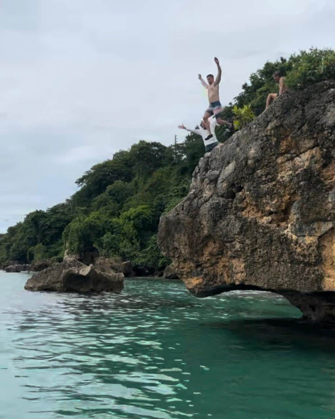 エリック・ウィンターのインスタグラム：「Take me back!!! #puertorico🇵🇷 ❤️🏝️」