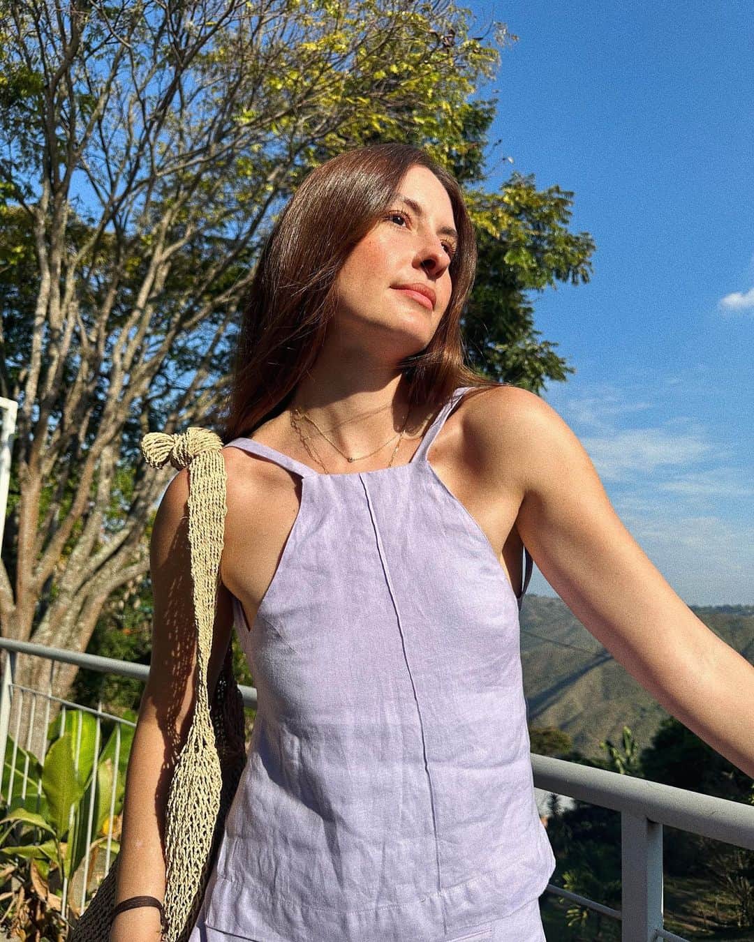 タリアナ・バルガスのインスタグラム：「Bienvenidos a una tarde maravillosa con @fcasaenelarbol & @ayudaenaccionco en Cali. Así son los taller de marketing digital que damos para nuevos emprendedores de la comuna 1.」