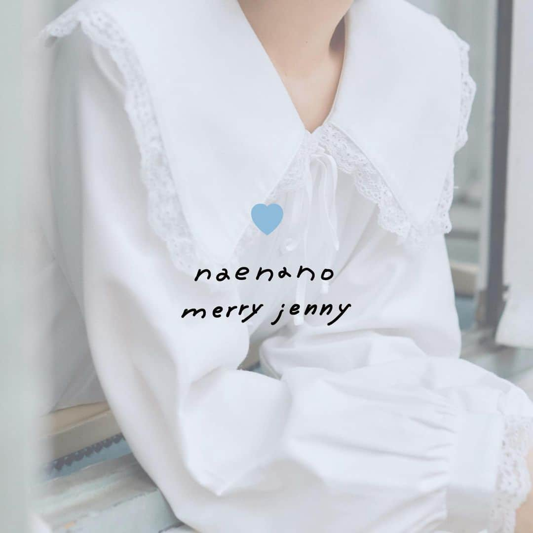 merry jennyさんのインスタグラム写真 - (merry jennyInstagram)「【 special collaboration 】 ㅤㅤㅤㅤㅤㅤㅤㅤㅤㅤㅤㅤㅤ merry jenny 2023 autumn Dream well feat.naenano   　 -- merry jenny × naenano --  　 special collaboration itemの発売が決定いたしました。  item公開に先駆けて、collaboration logoを大公開！ なえなのさん手書きの特別なlogoが完成しました♡  9/6(wed) 12:00〜 collaboration pageを公開予定です！ 　  ㅤㅤㅤㅤㅤㅤㅤㅤㅤㅤㅤㅤㅤさらに！ この後12:00〜 2023 autumn web  catalog vol.2公開予定！ ㅤㅤㅤㅤㅤㅤㅤㅤㅤㅤㅤㅤ topのURLから⇨  @merryjenny_instagram ぜひcheckしてくださいね♡  本日より直営店にて配布開始のフライヤーも logo入りです☁️ ㅤㅤㅤㅤㅤㅤㅤㅤㅤㅤㅤㅤㅤ ㅤㅤㅤㅤㅤㅤㅤㅤㅤㅤㅤㅤㅤ #merryjenny #メリージェニー  #2023aw #winter #dreamwell  #collaboration  #naenano #なえなの さん」8月30日 11時00分 - merryjenny_instagram