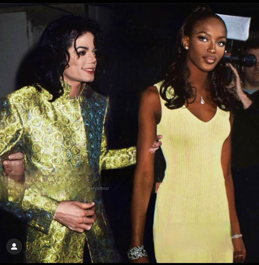 ナオミ・キャンベルさんのインスタグラム写真 - (ナオミ・キャンベルInstagram)「Happy Birthday @michaeljackson KING OF POP today would have been your 65 th ... you will always in be our hearts #neverforget #neverforgotten #icon #legend #always #GOAT#CULTURE #michaeljackson  ❤️🎂❤️🎂❤️🎂❤️」8月30日 11時08分 - naomi