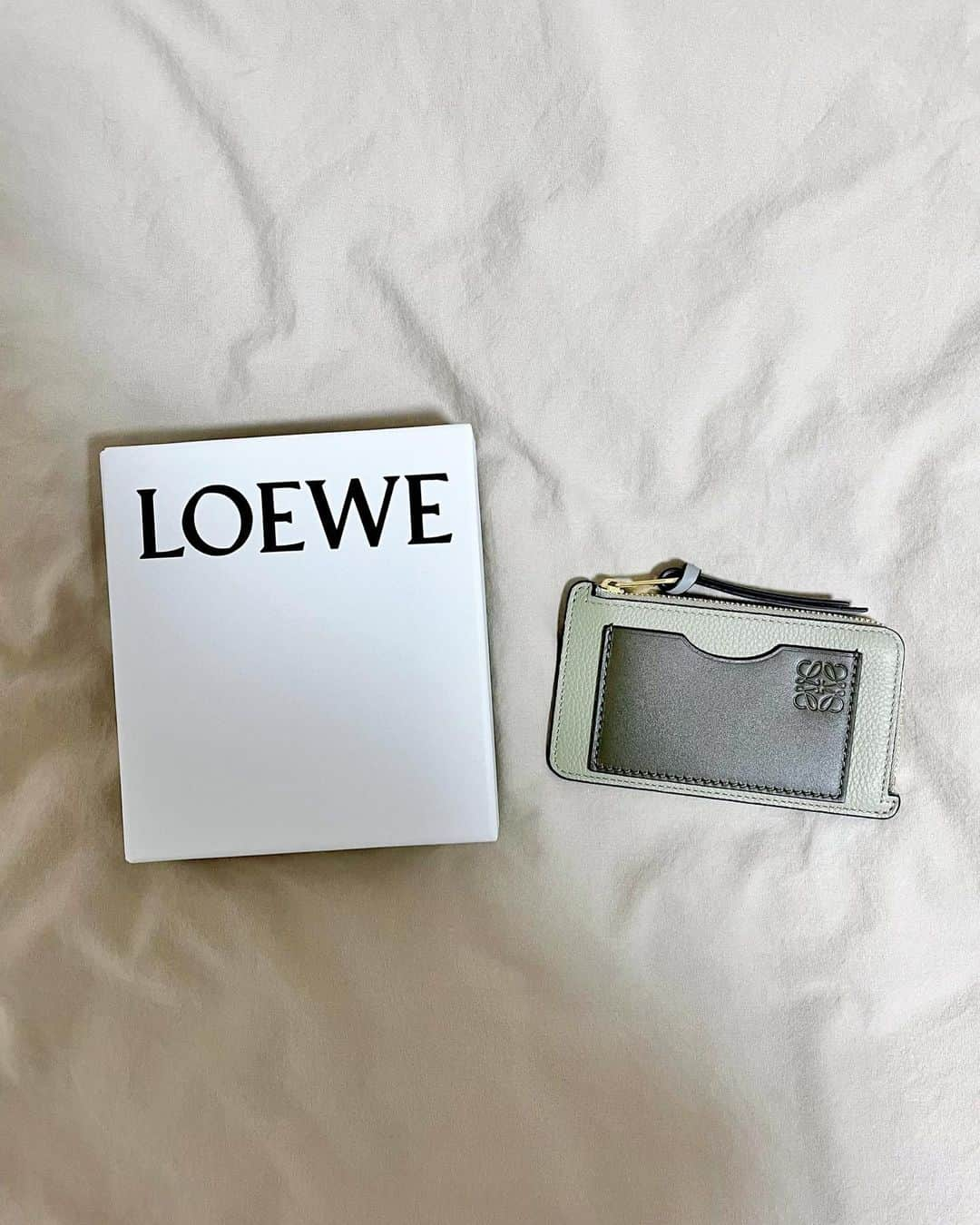 松山奈未のインスタグラム：「. . . LOEWE」