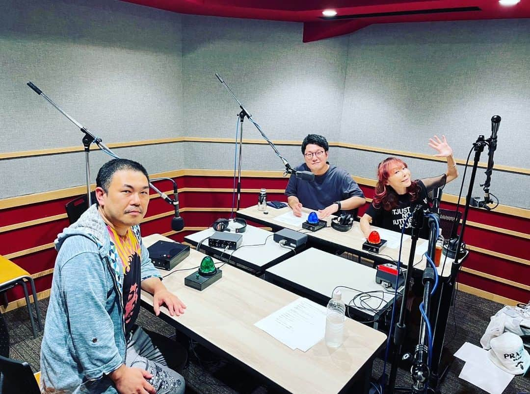 杏子さんのインスタグラム写真 - (杏子Instagram)「📻ラジオ情報❗️  #杏子と政哉のSpiceofLifeGOLD   本日8/30(水)からの1週間  #イントロマエストロ の #藤田太郎 さん  約30.000曲のイントロを最短0.1秒で分かる！と云ふパフォーマンスで話題となり以来、大活躍‼️  イントロクイズは、単なる早押し！と思っていましたが、 『イントロ』の奥深さに、マジ！感動しますたっ。  藤田さんが『イントロ』に目覚めたストーリーがこりゃまたオモシロイんですっ！  ゼヒッ！聞いて下さいましい。  #杏子と政哉のスパゴー   jfn.jp/kyoko」8月30日 11時46分 - kyoko_anzu