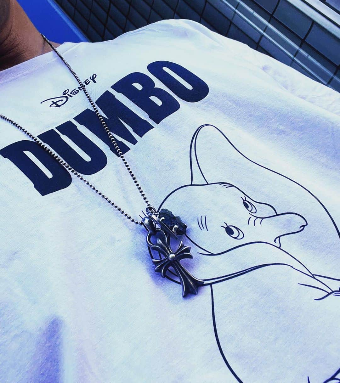 小林 ディスカスさんのインスタグラム写真 - (小林 ディスカスInstagram)「先日は、 WAVE @wave_tokyo  ✖️ Disney @disney  コラボの「DUMBO」Tシャツっ子テンション！ 👱🏽‍♂️🩵🩵🩵🐘  「DUMBO」をチョイスする 吉井さんのセンスって、 本当に憧れます…。 @yuichiyoshii  @softhyphen   Thanxxx!! @dskedj   #tokyo #japan #fashion #beauty #東京ライフ #disney #softhyphen #wave #dumbo #ダンボ #🐘」8月30日 12時30分 - discus_kobayashi