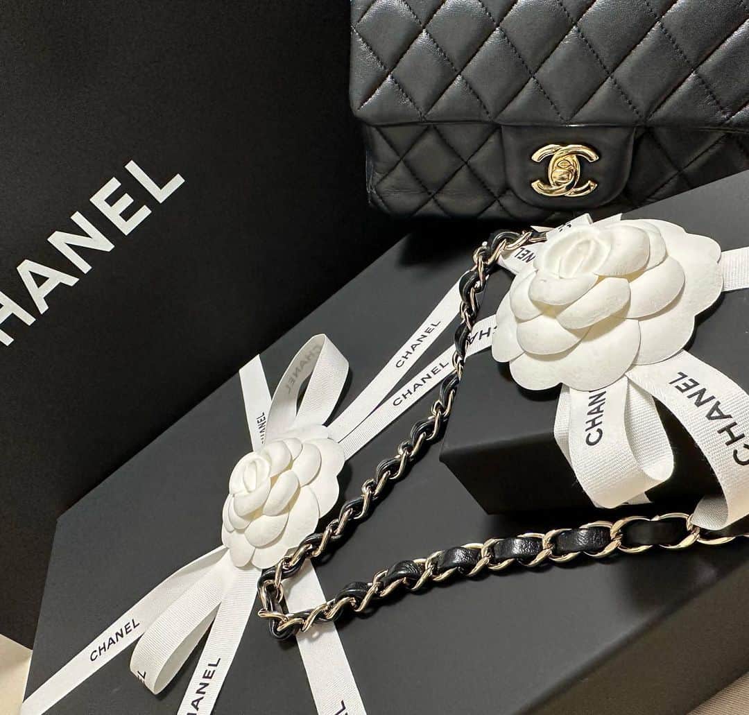 MIURAMAIのインスタグラム：「・ CHANEL🤍  #chanel #購入品」