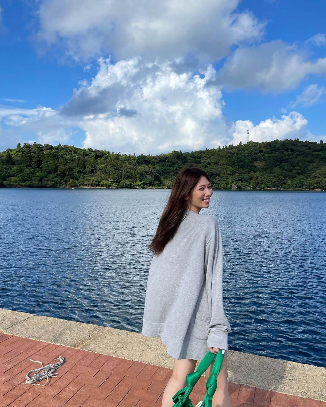 のインスタグラム：「散歩🚢🎐🍃  8月も気付けば終わりだねえ」