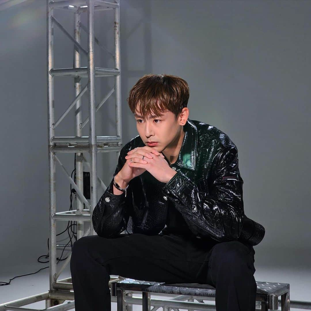 ニックン（2PM）さんのインスタグラム写真 - (ニックン（2PM）Instagram)「Almost time.」8月30日 13時32分 - khunsta0624