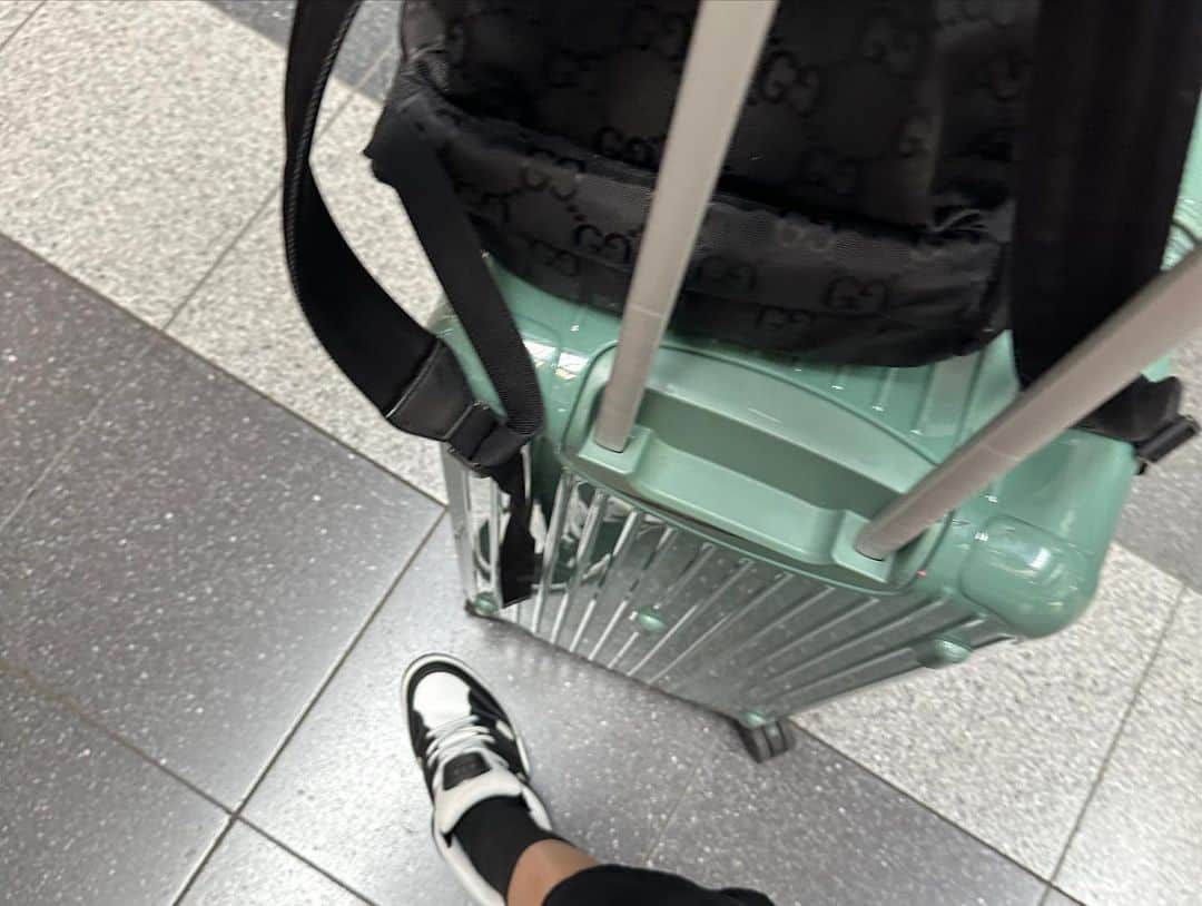 ZENのインスタグラム：「函館で過ごした夏休み。TERUさん、ありがとう🤎 @glay__teru」