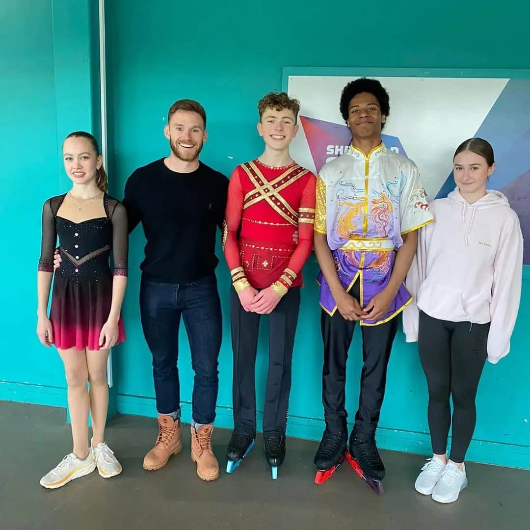 Phil Harrisさんのインスタグラム写真 - (Phil HarrisInstagram)「And the season is underway!! 💪🏼✨⛸️ Well done everyone!! Let's keep up the good work!! . @britishiceskating #bisqualifier23 #iceskating #figureskating #proud #coach #hardwork #success #competition」8月30日 17時46分 - phil1harris