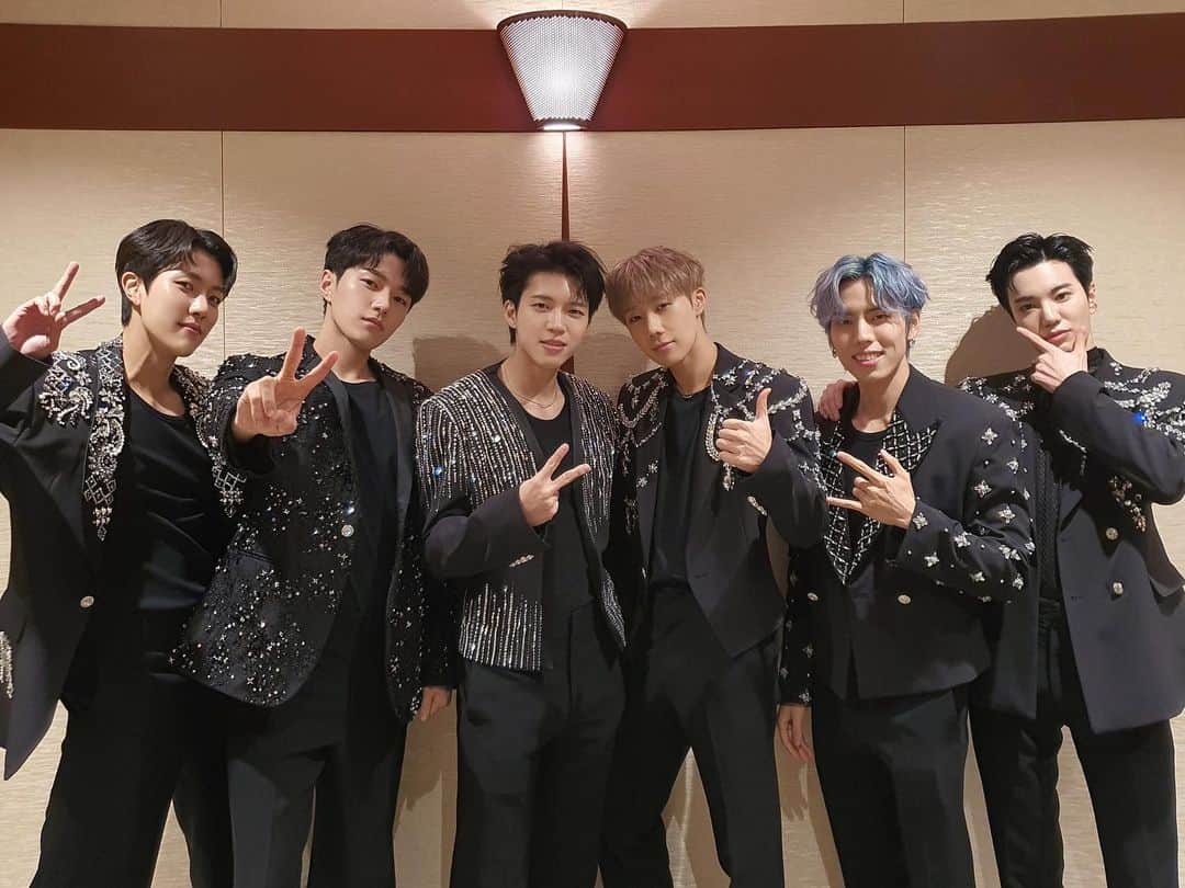 ウヒョン のインスタグラム：「とても美しかった時間 #일본 #인피니트 #콘서트」