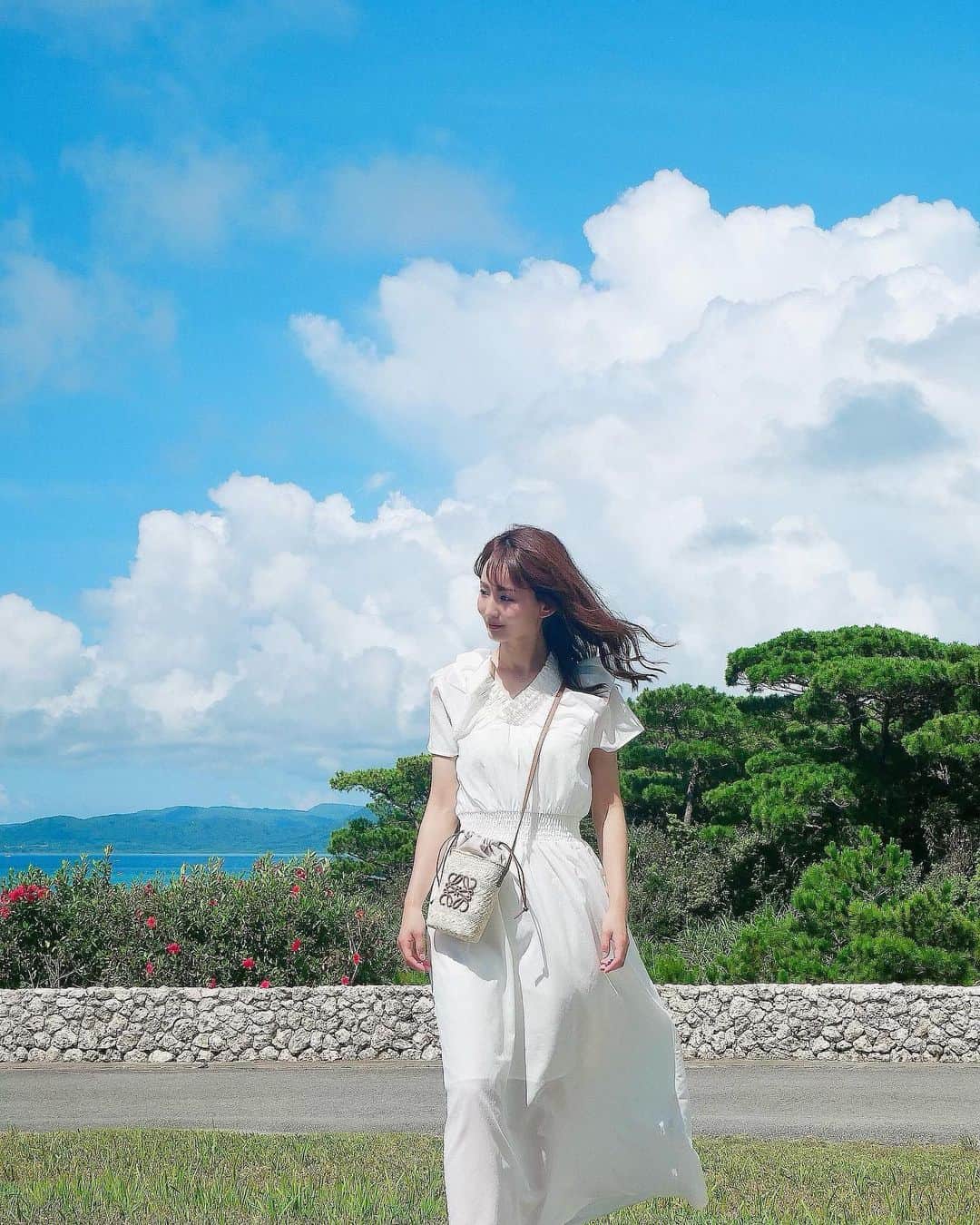 花清まゆこのインスタグラム：「夏休みも残り1日！！  通常モードに戻らなくては、、、  #photography  #photo  #沖縄  #沖縄旅行  #石垣島 #石垣島旅行  #小浜島 #小浜島旅行 #小浜島はいむるぶし  #はいむるぶし  #はいむるぶしビーチ  #子連れ旅行  #楽しかった #ただいま #現実の世界へ  #夏休みももう終わり」