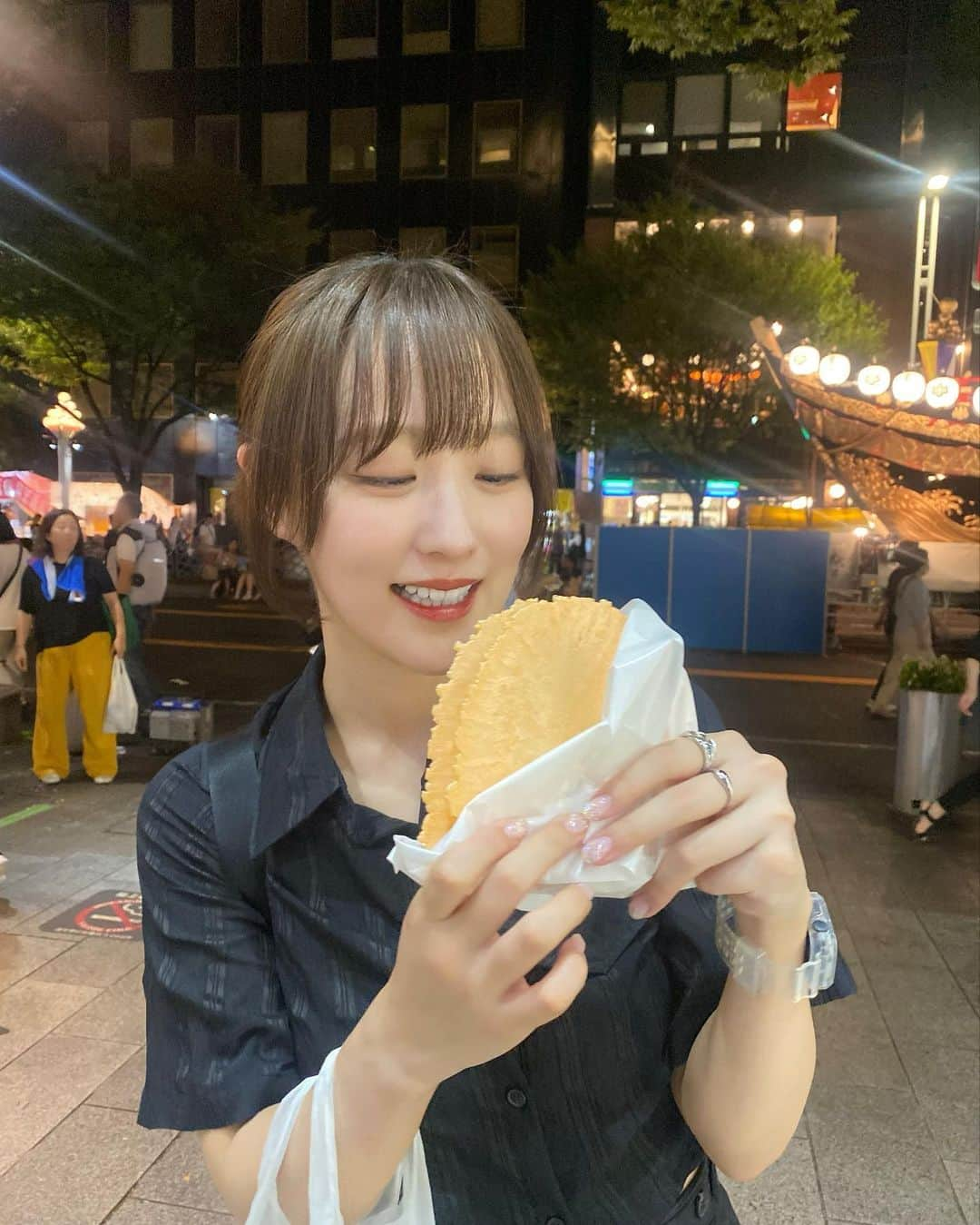 鎌田菜月さんのインスタグラム写真 - (鎌田菜月Instagram)「🍳🐣  8月29日に誕生日を迎えました！ 幸せものだな〜と改めて思えた日でした  生誕祭は劇場にて9月5日開催予定です 劇場で、モニター越しで いっぱい名前呼んでください☺️📣  さらっとすれっず？始めました〜🍜🎁♡  #たません #お祭り #夏の思い出」8月30日 18時54分 - nacky_k829