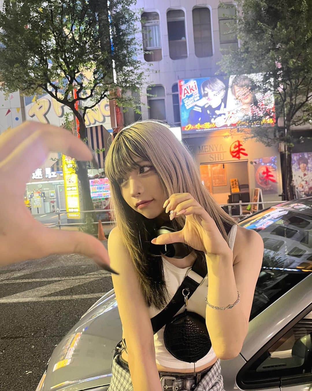 ぎんしゃむのインスタグラム：「映ない歌舞伎町❣️えんどれす夏❣️」