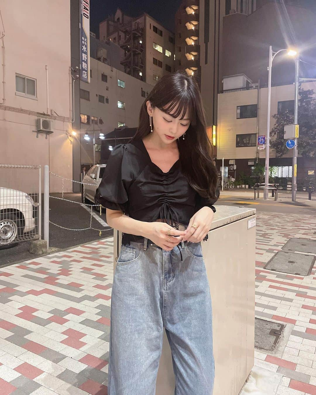 りなてぃさんのインスタグラム写真 - (りなてぃInstagram)「⁡ ⁡ ⁡ SHEINキャンペーン👗🤍 @shein_japan ⁡ お得すぎない？😏♥ わたしもクーポン毎回使おっと。笑 ⁡ クーポンコード【rinatea】 ⁡ お買い上げ金額1～5,999円までは セール価格より15%OFF 6,000円以上は20%OFFになるよ♥ ⁡ 利用期限☞9月30日 ⁡ YouTubeでは6コーデ紹介してるんだけど 私服でも着たから是非着回し参考にしてね♥ ⁡ ⁡ ⚫︎1コーデ目⚫︎ 15498789 13273759 ⁡ ⚫︎2コーデ目⚫︎ 14683515 16371124 ⁡ ⁡ #SHEIN #SHEINforall #ファッション」8月30日 19時20分 - rinatea_25