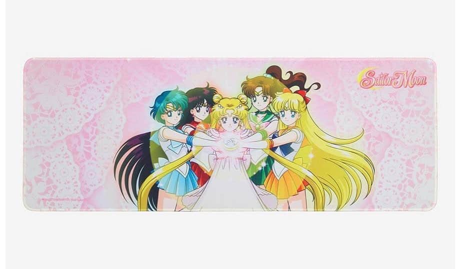 Sailor Moonさんのインスタグラム写真 - (Sailor MoonInstagram)「✨🌙 Love! Sailor Moon desk mat from @boxlunchgifts! 🌙✨  #sailormoon #セーラームーン　#computer」8月30日 19時17分 - sailormoon_sc