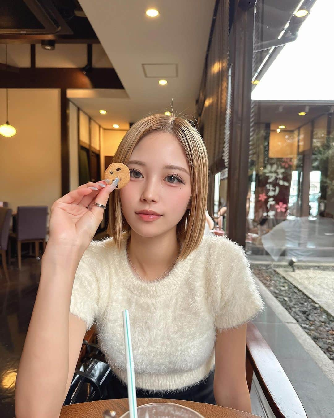 erinaさんのインスタグラム写真 - (erinaInstagram)「モコモコトップス🐑🤍🤍」8月30日 19時33分 - e___rrina