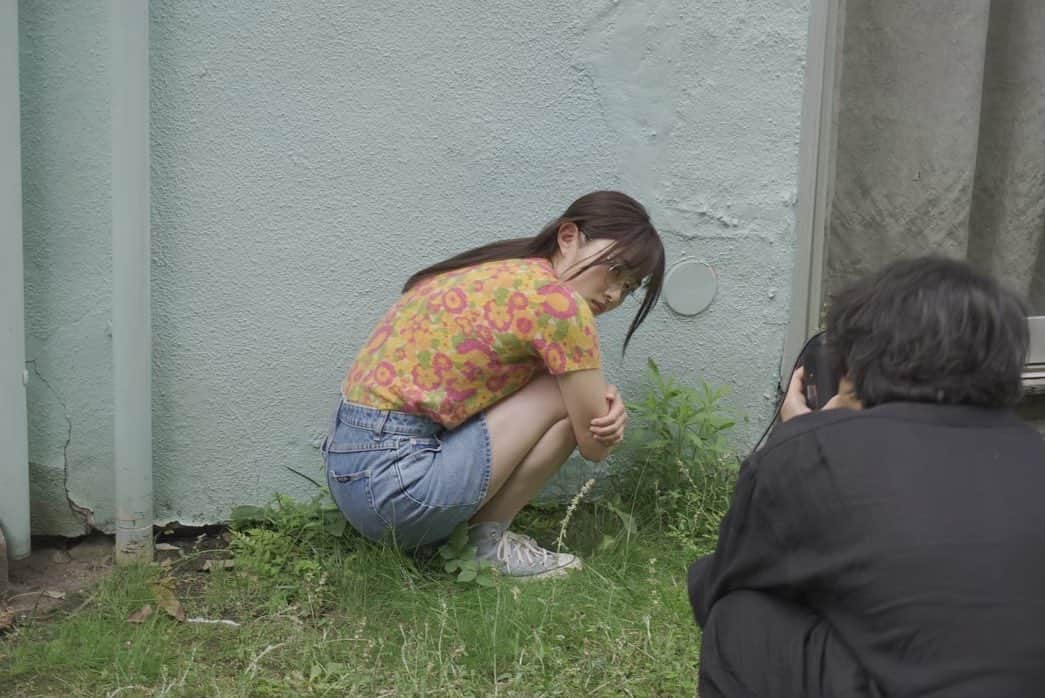 井上咲楽のインスタグラム：「#週プレ　オフショット マネージャーさんカメラです！」