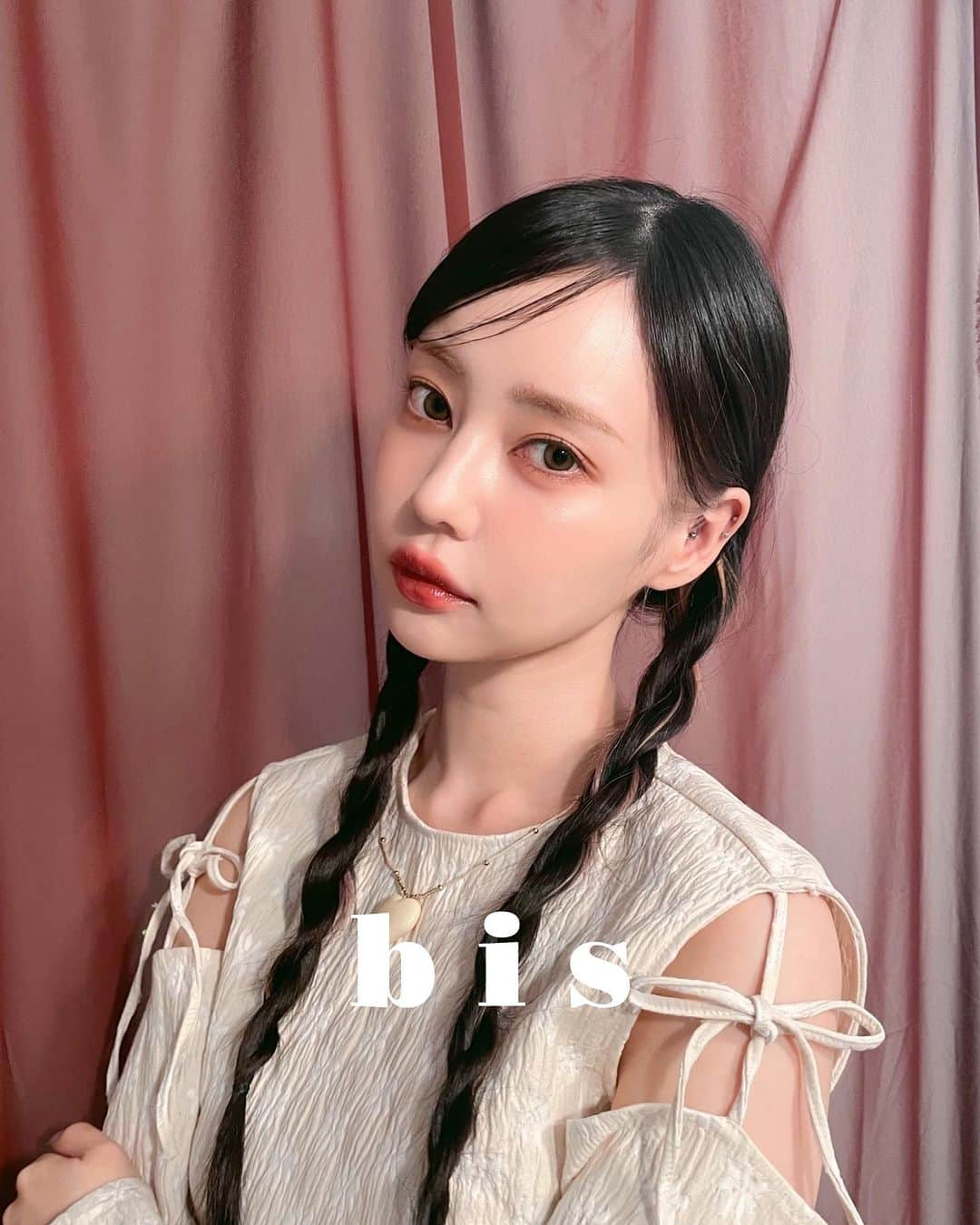 bis_web bis [ビス] のインスタグラム