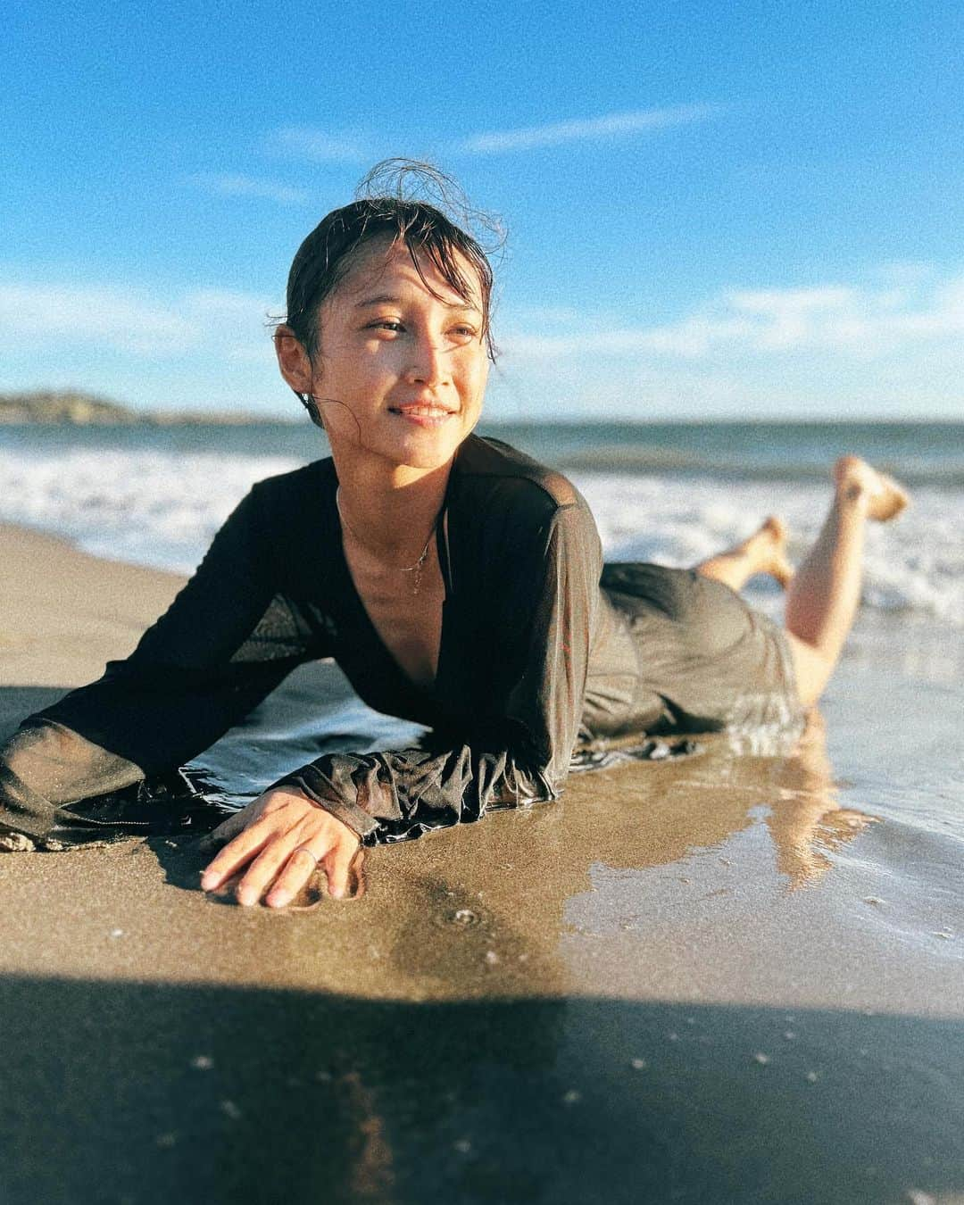 森岡朋奈のインスタグラム：「夏、満喫  #海 #夏 #浜辺 #一色海岸」