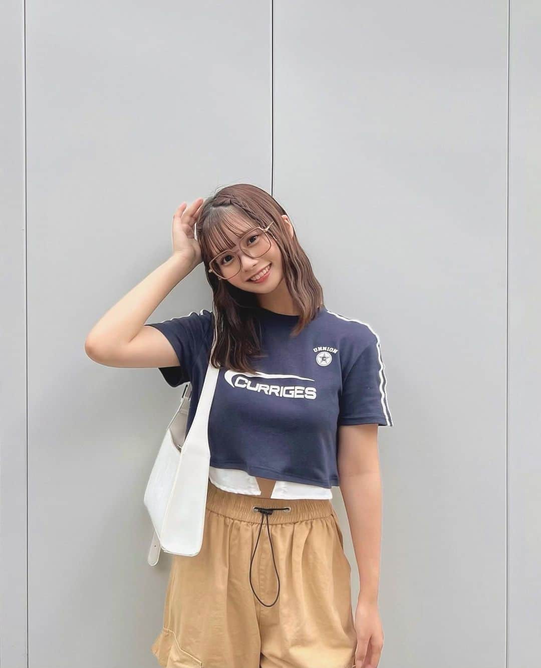 実熊瑠琉のインスタグラム：「みくまさんのメガネの日」