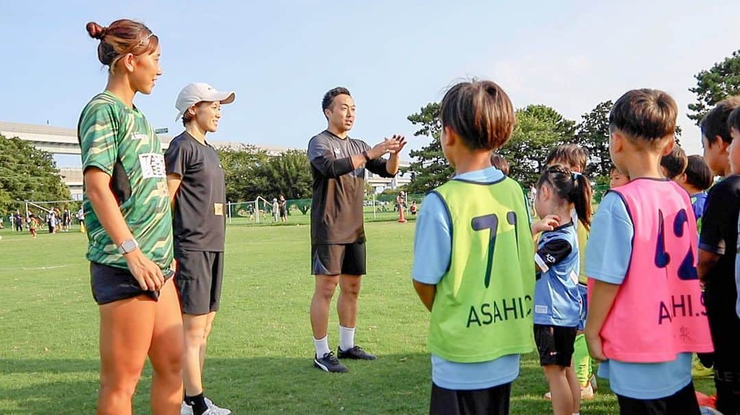 太田宏介さんのインスタグラム写真 - (太田宏介Instagram)「Joga sports college イベントに参加したゲストの皆さんと📸 アイリスオーヤマ様から「富士山の天然水」を提供していただきました！ ありがとうございます✨ #ジョガスポ  #アイリスオーヤマ  #富士山の天然水」8月30日 20時32分 - kosuke_ota_official