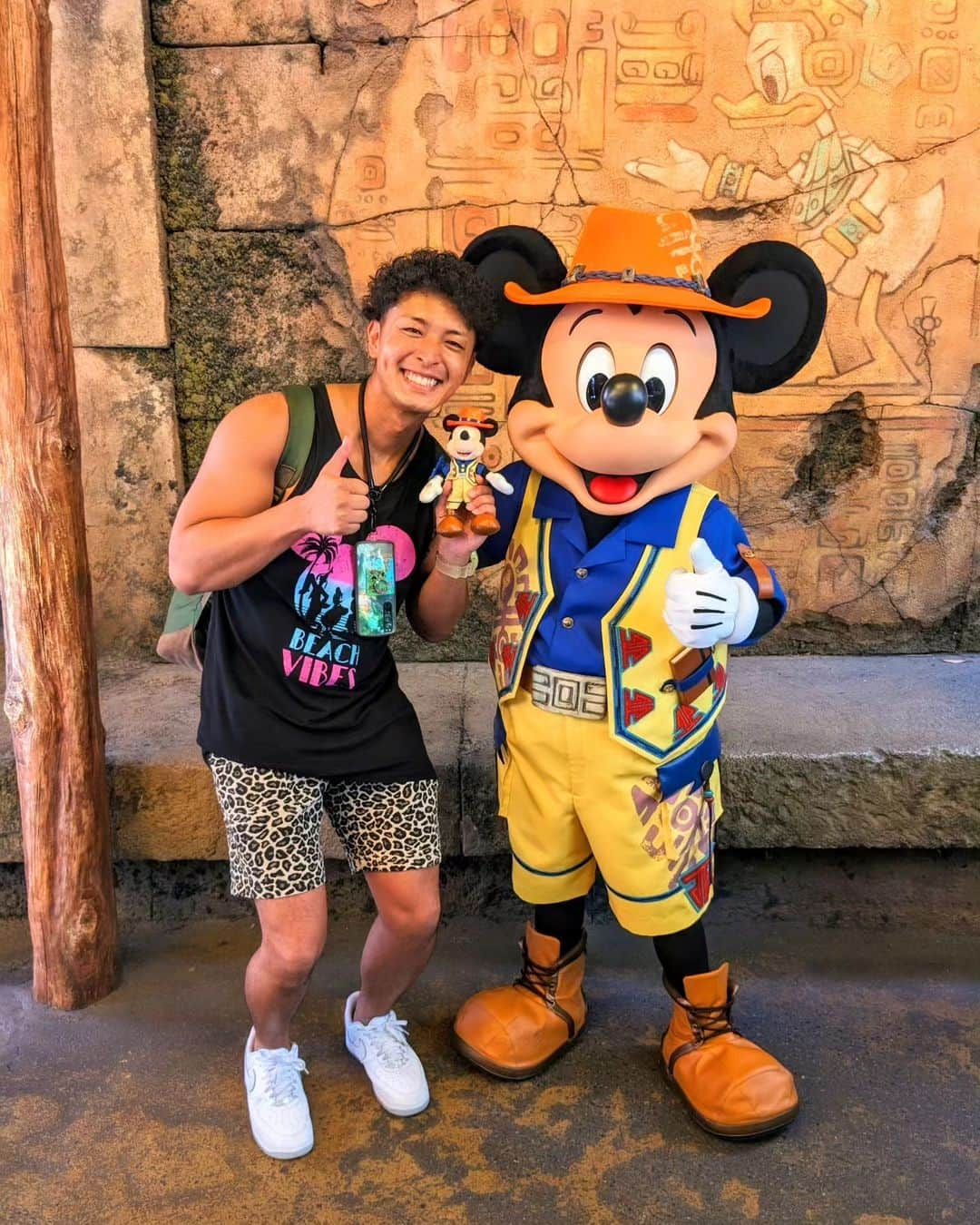 西尾健太さんのインスタグラム写真 - (西尾健太Instagram)「トレイルミッキー🐭🔍 盛り上がった✨  tokyoDisneyresort  #Disney #Disneyland #Disneysea #TDR #TDL #TDS #東京ディズニーリゾート #ディズニー #ディズニーランド #ディズニーシー #ミッキー #ミニー #ディズニーランド40周年 #ディズニー40周年 #ハーモニーインカラー #ハモカラ #トレイルミッキー #トレミキ」8月30日 20時36分 - nishio.kenta