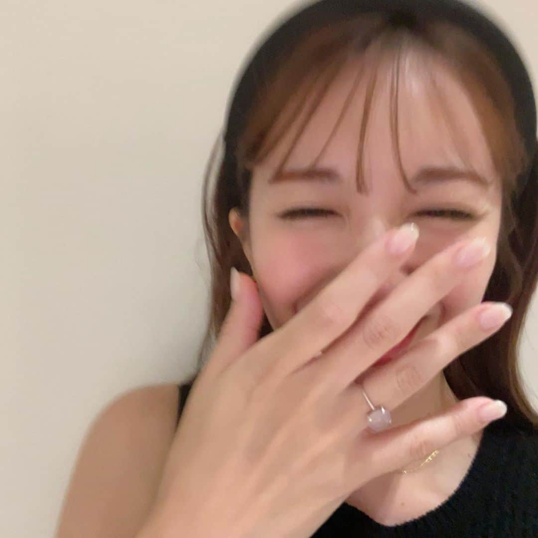 長江愛美のインスタグラム：「🤭📷🖐️  #smile #thankyou」