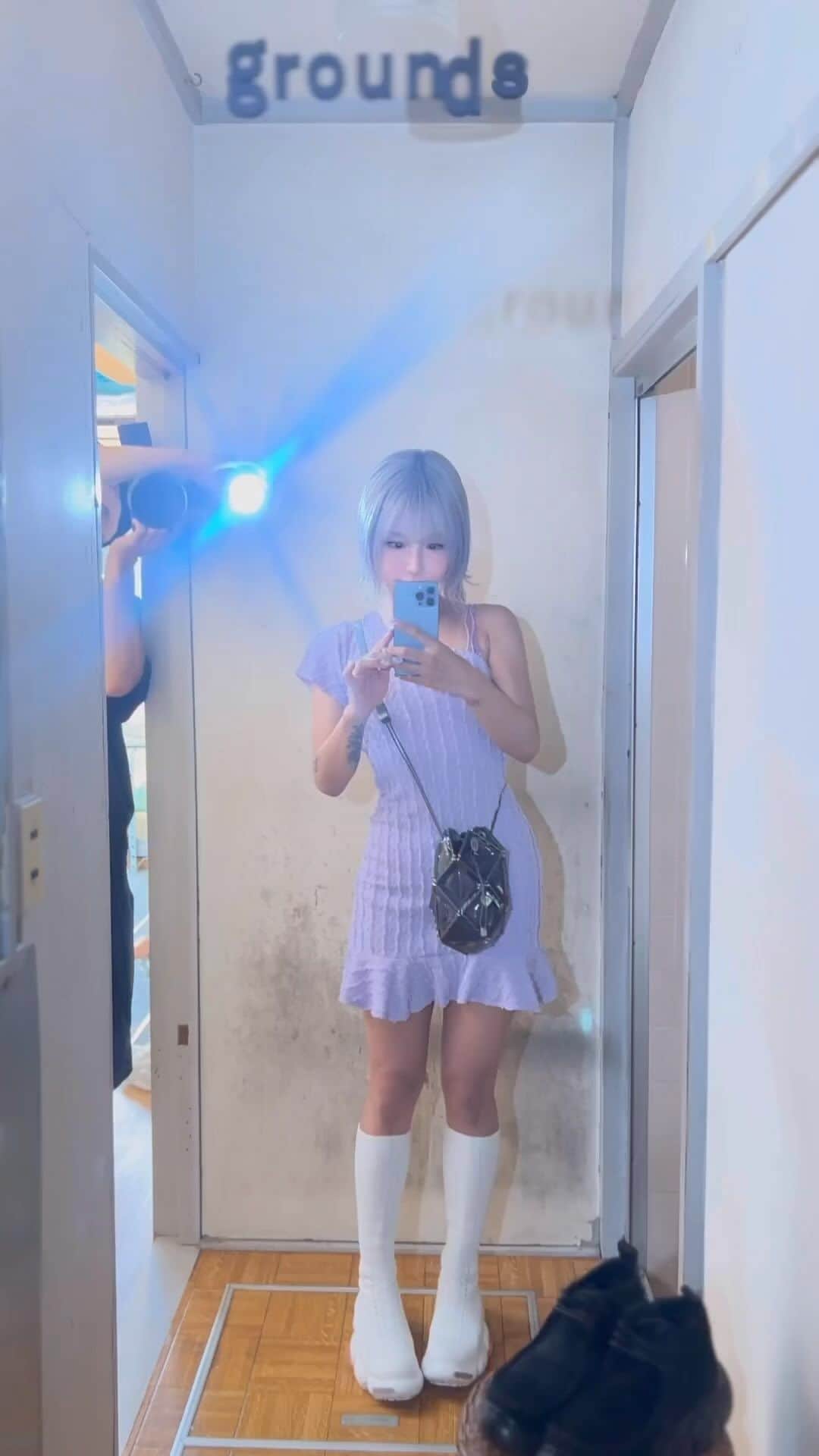 病夢やみいのインスタグラム：「grounds STORE 001が9/2原宿キャットストリートにオープン⚡︎⚡︎⚡︎ ひと足お先に遊びに行ってきたよ   @grounds_store.001 @grounds.official  #grounds  #原宿#ブイログ#ファッションスナップ#スニーカーブランド」
