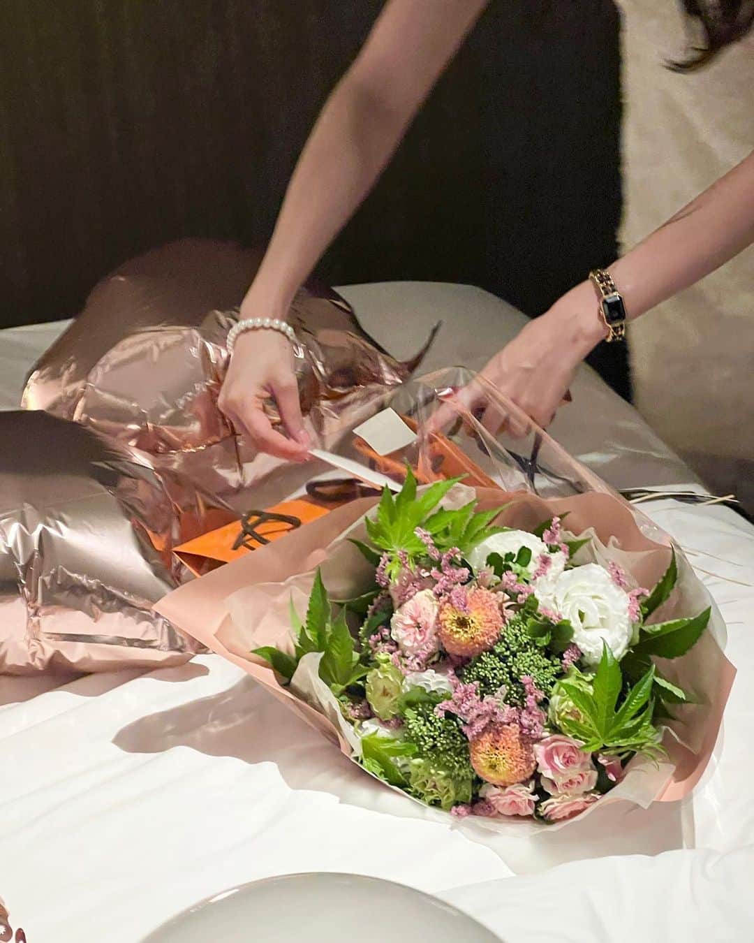 ホルトえみりのインスタグラム：「前日も当日も一緒に過ごしてくれて…最高の誕生日にしてくれて本当にありがとうありちゃん👸🥂」