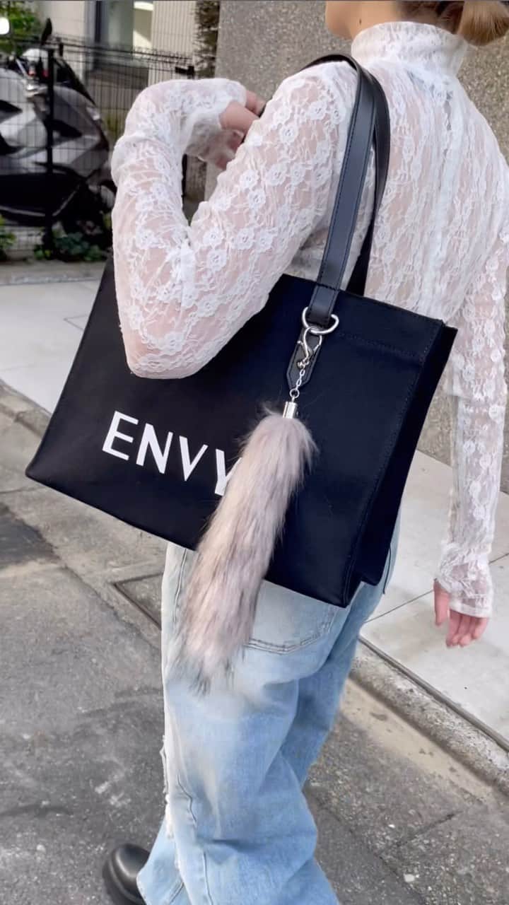 ENVYMのインスタグラム：「【𝐍𝐄𝐖𝐒📣】 ⁡ ⁡ 9.2 (SAT) webstore リニューアルオープン🎊 ⁡ オープンを記念して、 ¥15,000以上お買い上げのお客様に 【ENVYM TOTEBAG】をプレゼント🎁 ⁡ ぜひGETしてください🔥 ⁡ -————————————— ⁡ ⁡ #ENVYM#2023AW」