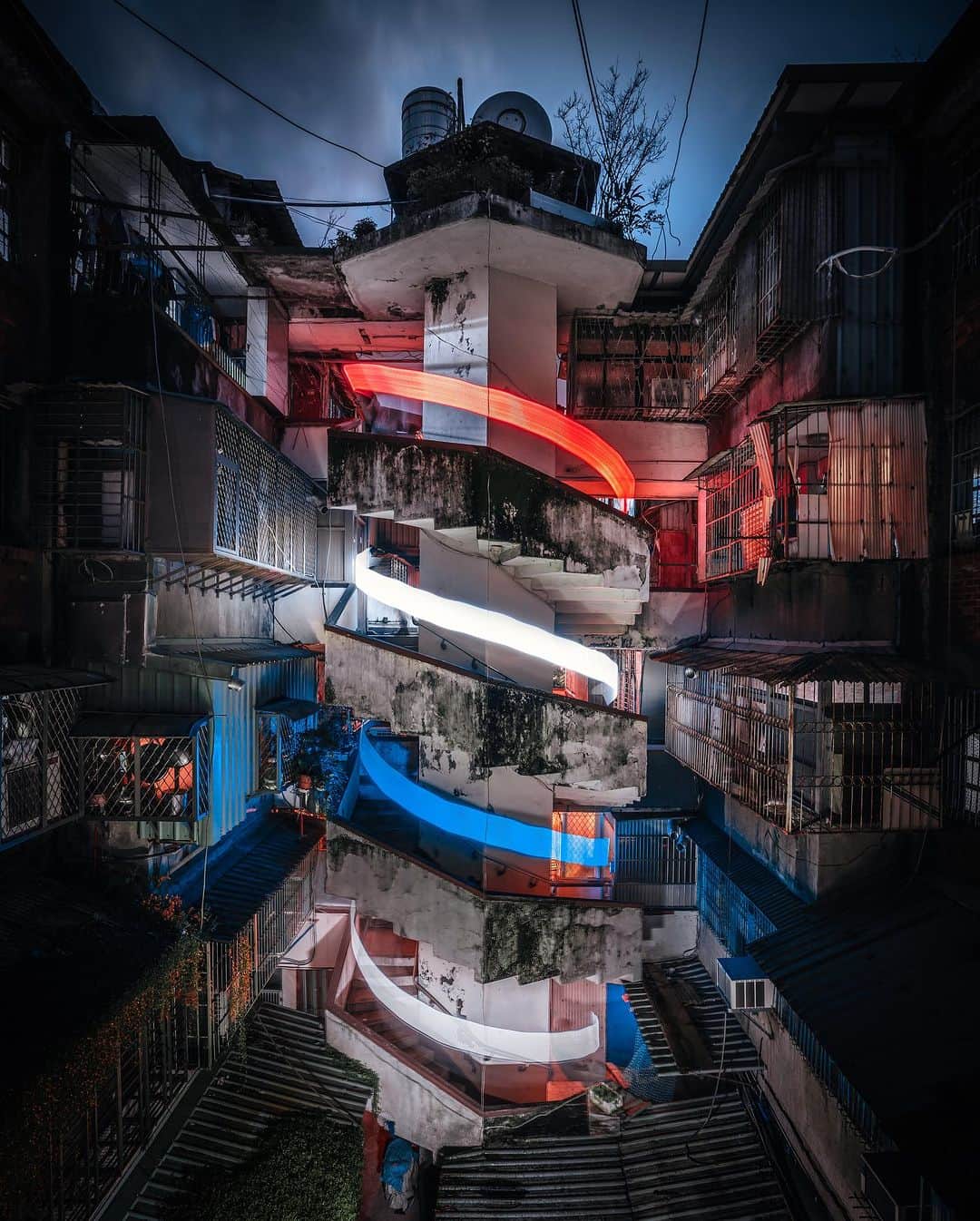 R̸K̸さんのインスタグラム写真 - (R̸K̸Instagram)「Long trail pack ・ 1.Hanoi Vietnam  2-5.Tokyo Japan 6.Taipei Taiwan ・ ・ ・ #tokyo #vietnam #hanoi #taiwan #taipei #台灣#台北 #travelislife #voyaged #sonyalpha #bealpha #travellingthroughtheworld #streets_vision #d_signers #lonelyplanet #modernArchitect #architectanddesign #architecture_hunter #artsytecture #amazingarchitecture #nightphotography @sonyalpha  @lightroom」8月30日 21時00分 - rkrkrk