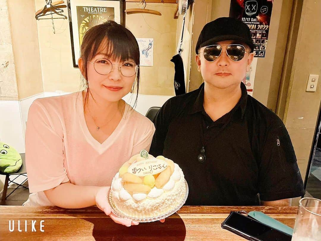 松井理子さんのインスタグラム写真 - (松井理子Instagram)「本日のお通し  薬味たっぷり冷奴！  本日のご飯 やきそば  ジョージがケーキ持ってきてくれた🌸 いつもありがとうございます💕  #マスカレードカフェ #たかこ出勤」8月30日 21時13分 - ume_ume_phot