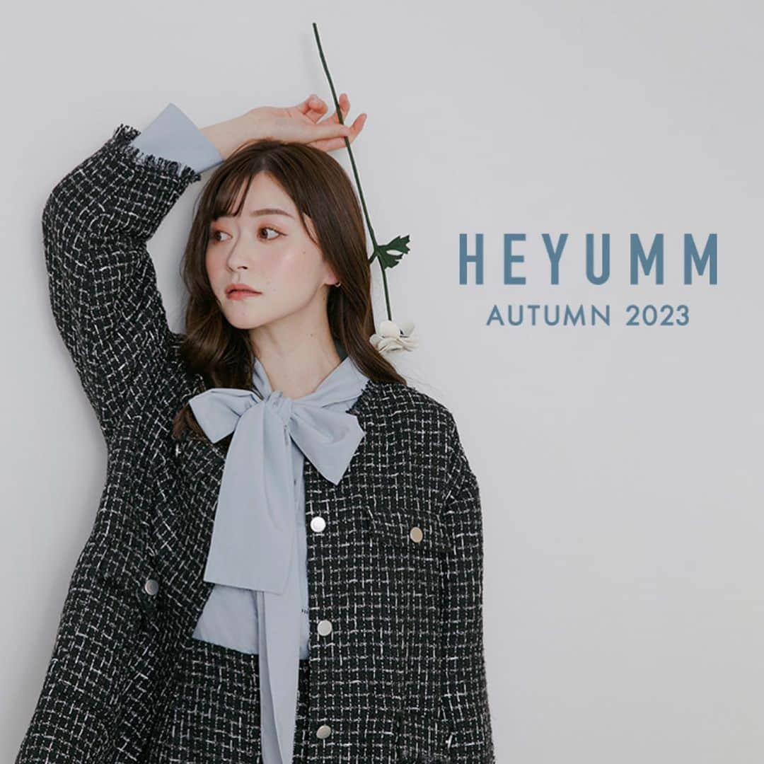 中沢結のインスタグラム：「HEYUMM(@heyumm_ )さんの2023 AUTUMN LOOK🍂 ⡱  大人可愛いロマンチックなスタイリングがとにかく可愛かった、、！  是非公式サイトやZOZOTOWNをチェックしてみてください🪿🤍」