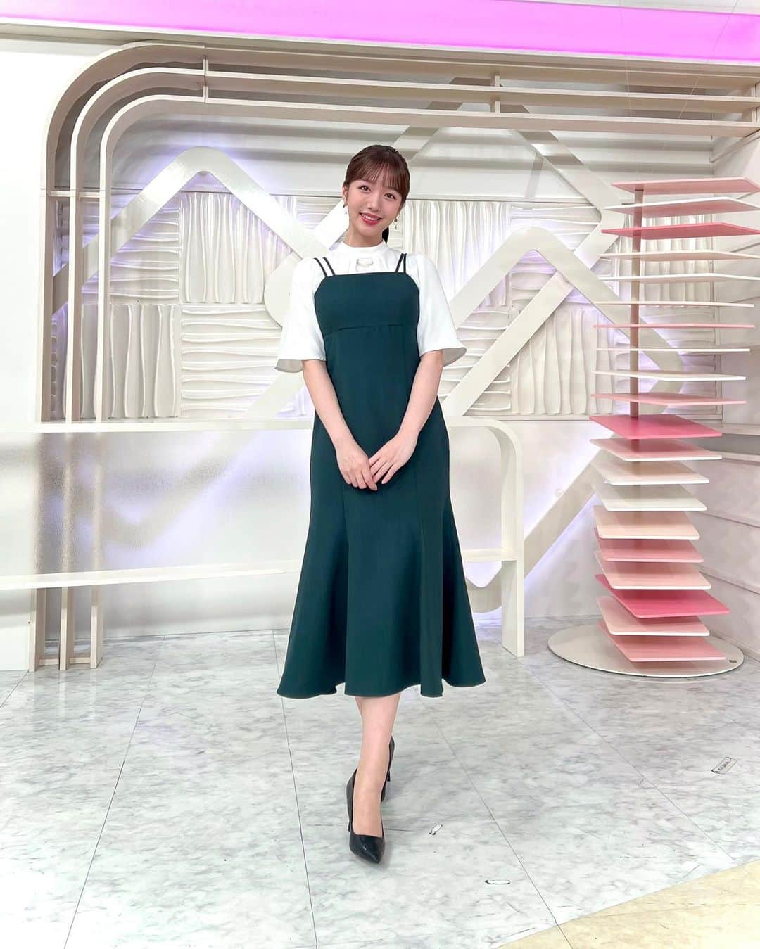 のインスタグラム：「本日のエブリ衣装👗🍏  @mischmasch_official  @osewaya_official   本日もありがとうございました😌  #centforce #セントフォース #刈川くるみ」