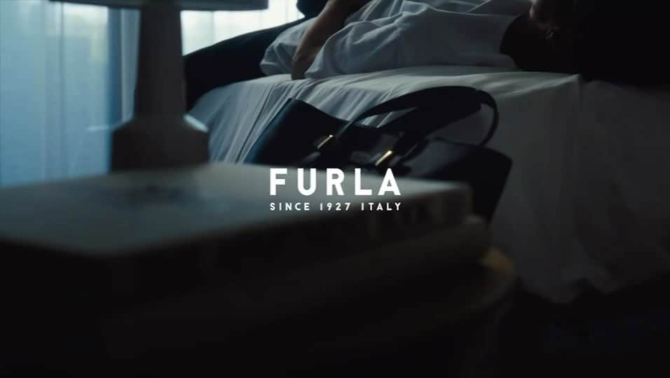 HiRAO INCのインスタグラム：「. @furla  MOVIE Featuring  窪塚洋介　@yosuke_kubozuka  山本舞香　@yamamotomaika_official    Directed by @yuann0111   別々の場所 交差する時間 美しい映像作品  #furlagiove #mygiove」