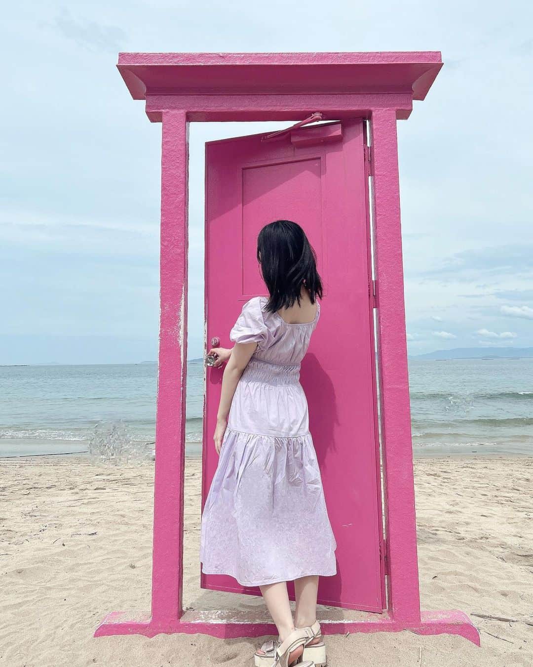 岩田陽菜さんのインスタグラム写真 - (岩田陽菜Instagram)「どこでもドアかすずめの戸締りで悩んだよ…🚪🩷」8月30日 21時59分 - hina_naso_stu48
