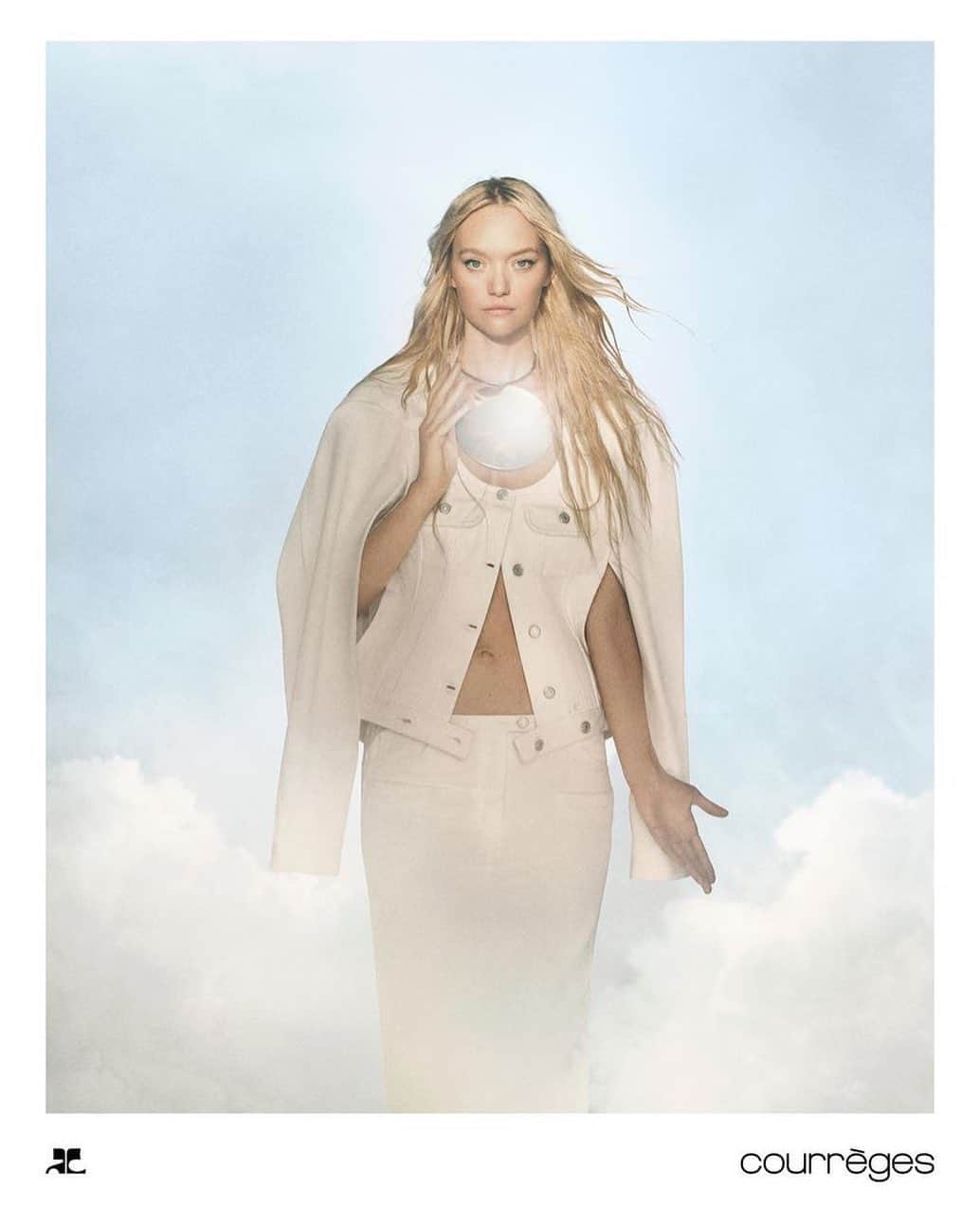 IMG Modelsのインスタグラム：「Heaven Sent. 😇 #GemmaWard (@gemma) fronts #Courreges’ latest campaign. 📷 #DavidSims (@davidsimsofficial) 👗 @_mariechaix_ ✂️ @duffy_duffy 💄 @lucia_pieroni #IMGmodels」