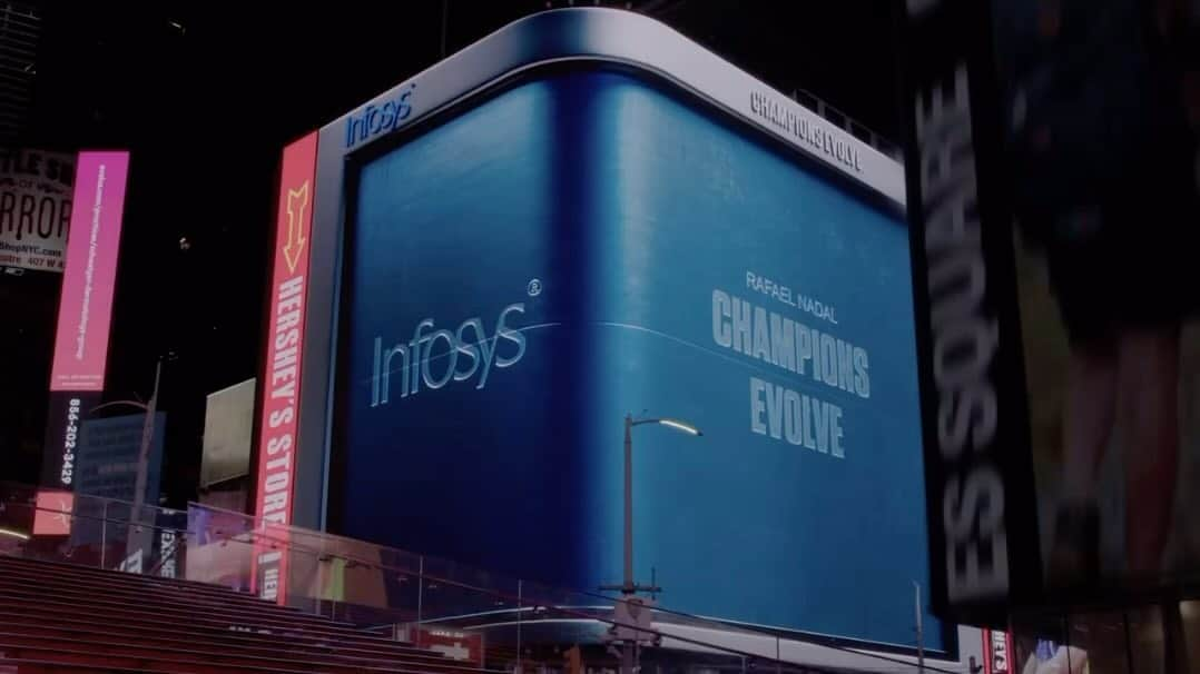 ラファエル・ナダルのインスタグラム：「Hi all 👋  Missing the @usopen and #newyork and all of you (big apple, big time).  At least I am there virtually at #timessquare with @infosys   #ChampionsEvolve  #NavigateYourNext  #RafaXInfosys」