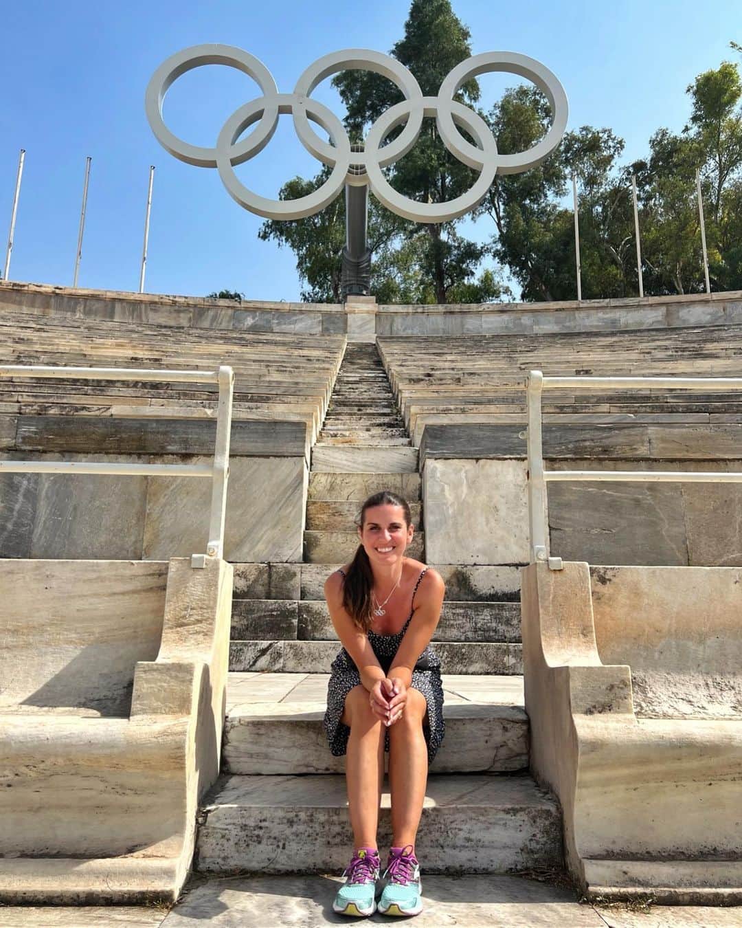 ヴァレンティーナ・マルケイのインスタグラム：「BRANDED #Oly  Around Greece 🇬🇷🏛️🐟 #fiverings #Olympics #mood #vacation」