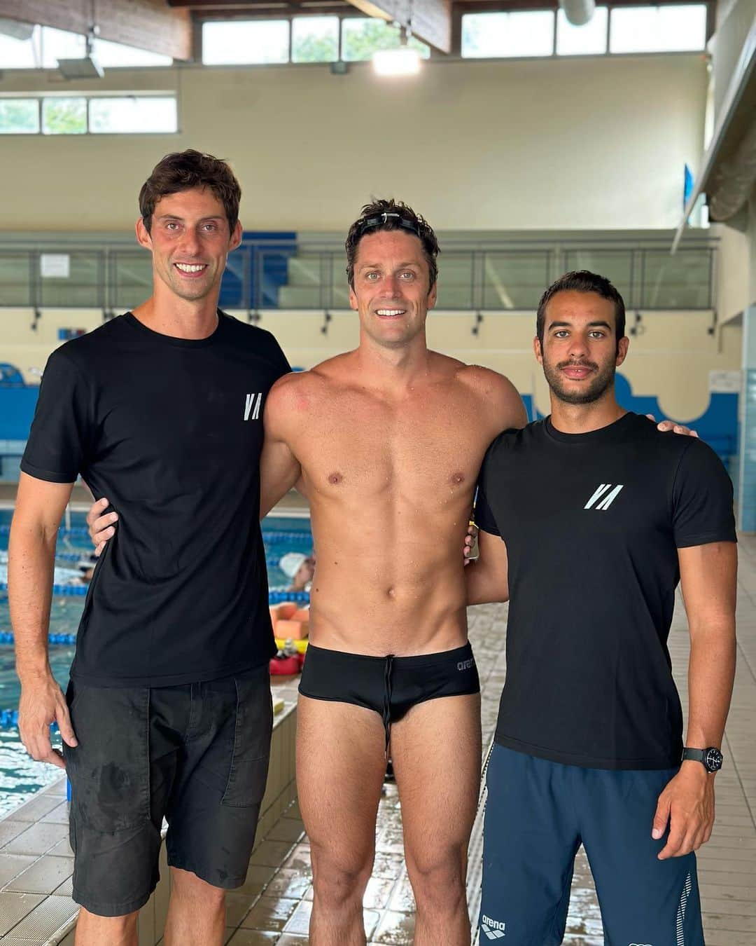 ルカ・ドットのインスタグラム：「Mattina di test funzionali con i ragazzi di Eleva Sport Club! @elevasportclub  Abbiamo testato la mia potenza lattacida e scoperto le andature corrispondenti ad ogni zona di intensità (resistenza, recupero attivo, potenza aerobica, capacità anaerobica..). Ora avrò a disposizione tutti i riferimenti per partire alla grande con la nuova stagione e centrare l’obiettivo di ogni allenamento. 💥🏊🏼‍♂️💥 Grazie mille ragazzi @davidebizzotto @riky_milani @elevasportclub」