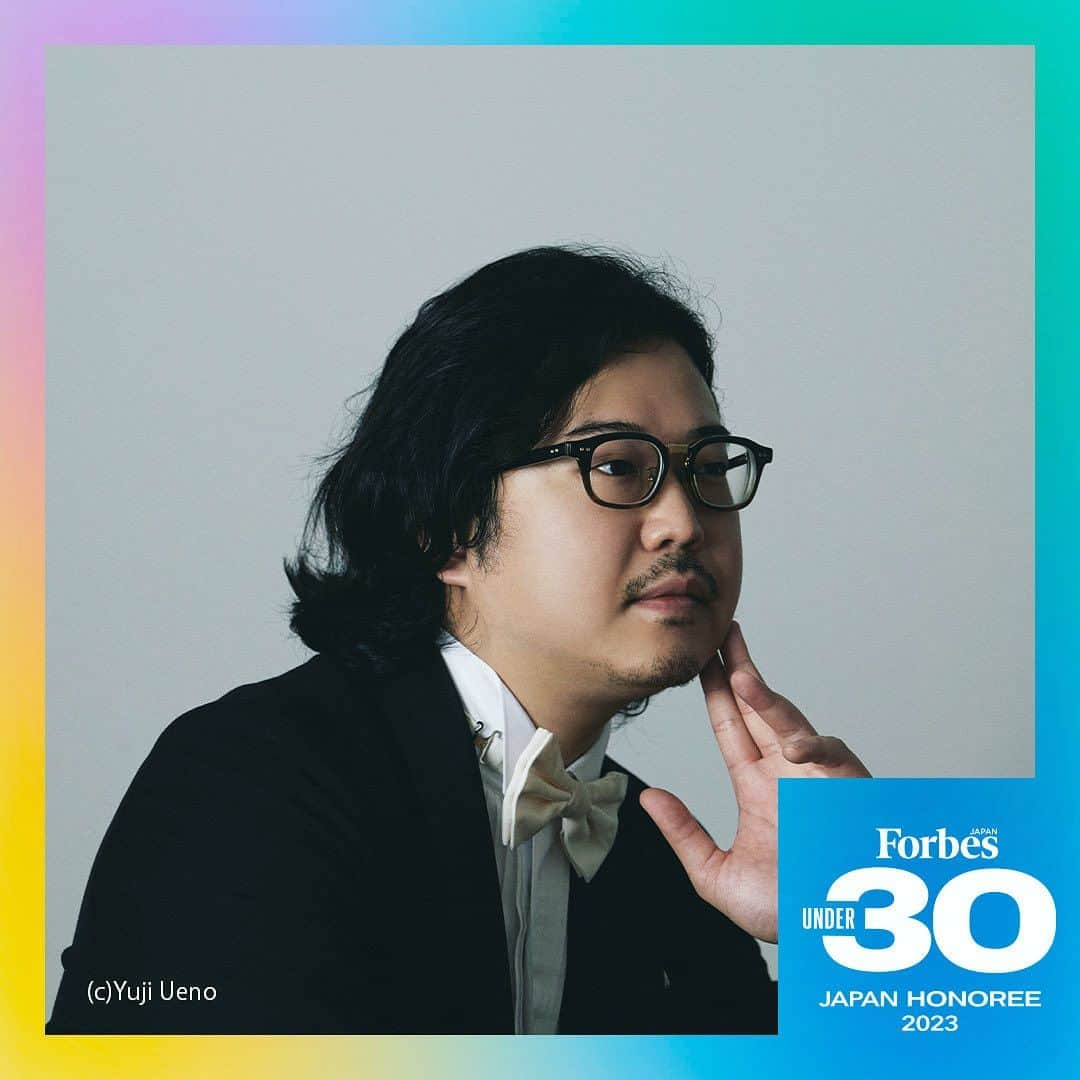 反田恭平のインスタグラム：「📣 Very honored to receive this award #30UNDER30 !!  Forbes Japan #30UNDER30 2023 📰 “ People who change the world under 30 “   「世界を変える30歳未満」を受賞致しました。 このような輝かしい賞を頂き、とても光栄です！  #kyoheisorita #Forbes #award」