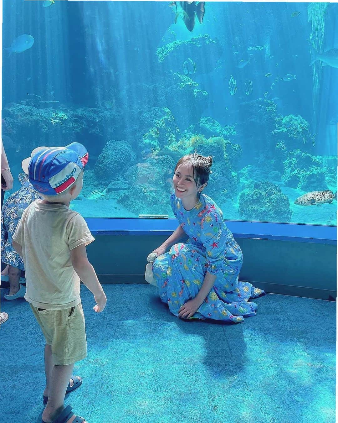 Yoshiko Kris-Webb クリス-ウェブ佳子のインスタグラム：「水族館ドレス @rixo」