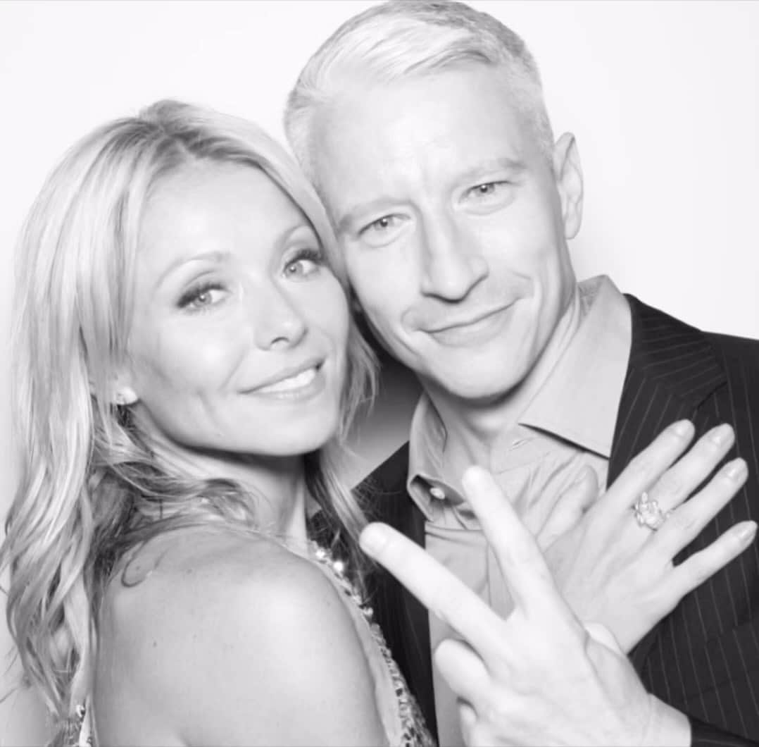 ケリー・リッパのインスタグラム：「#LetsTalkOffCamera with … ANDERSON!!!! ✨ #Besties #linkinbio #OutNow #Podcast」